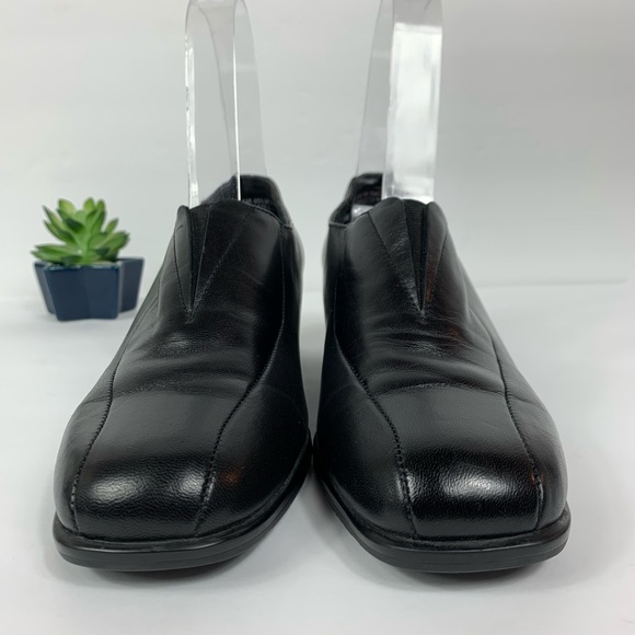 Munro American Loafers Elastic Split Front - Picture 3 of 7